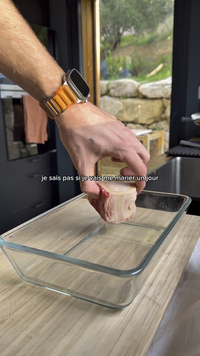 Bouillon d’os à moelle et légumes d’hiver Ingrédients : Os à moelleBouillon de volailleThymSelCarottePersil Pomme de terre Poireau Champignons #foryou #astucesdecuisine #cuisinerapide #cuisinefacile #recettefacile