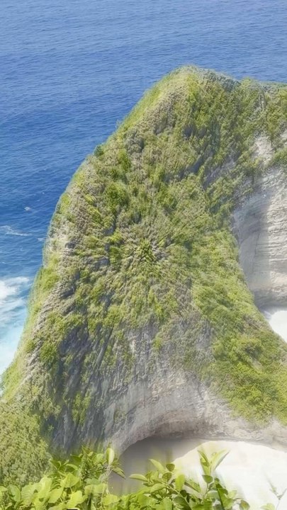 Les pigeons à Bali, le retour du retour e Kelingking beach île de Nusa Penida #bali #voyage #humour #plage #insolite