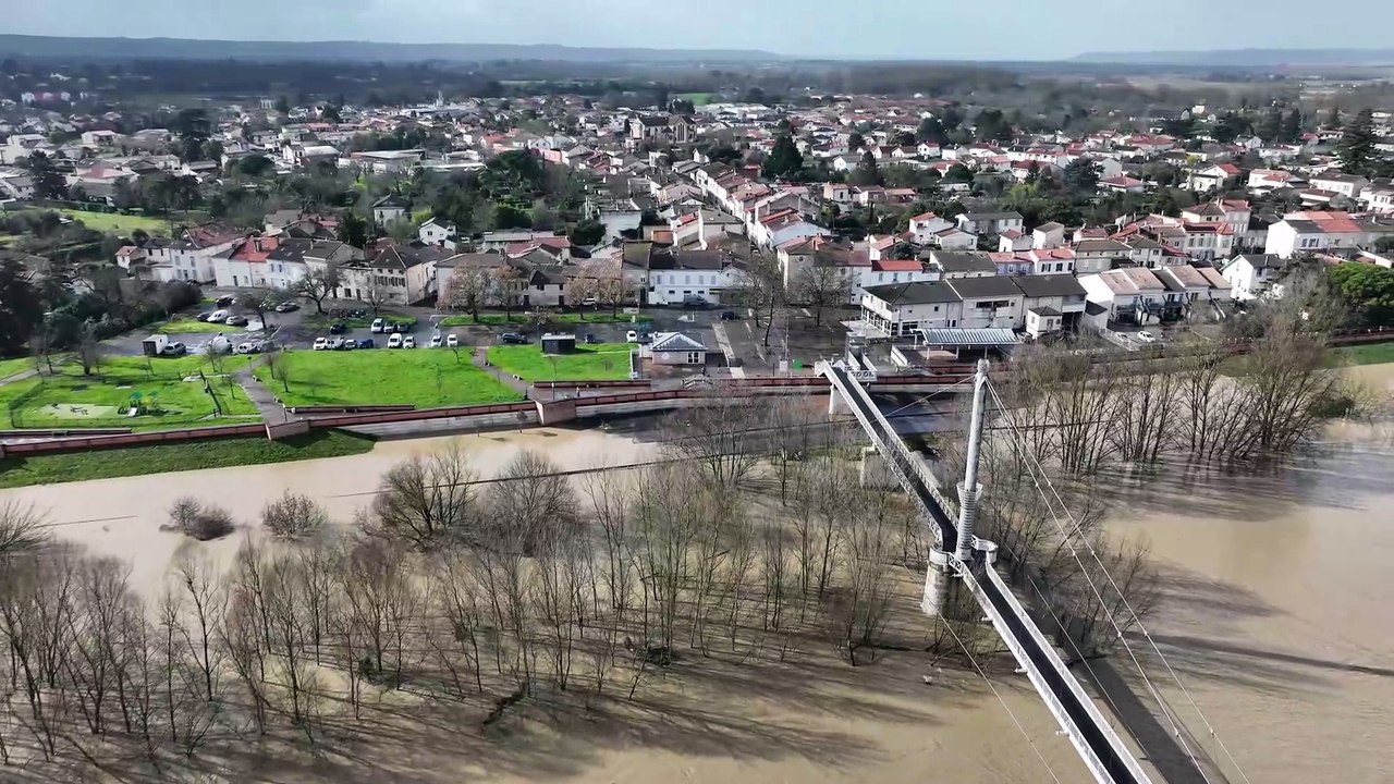 Les inondations se poursuivent à Agen, le Gravier est sous l'eau
