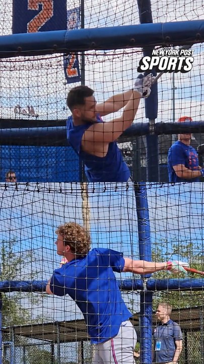 Bo Bichette and Carson Benge take batting practice