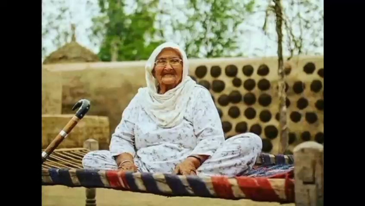 MERE GHAR MEIN HAI MERI BODHI MAA. میرے گھر میں ھے میری بوڑھی ماں