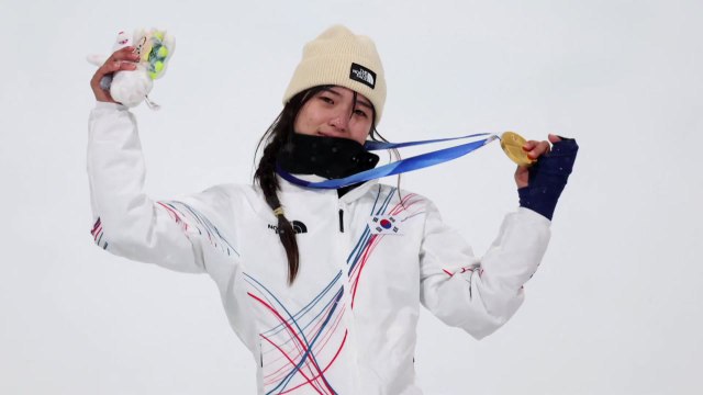 [영상] 스노보드 최가온, 대한민국 첫 금메달! 쇼트트랙 임종언 동메달 획득! / YTN