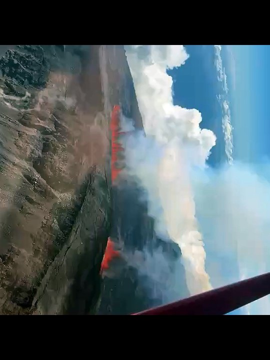 Le Piton de la Fournaise est entré en éruption
