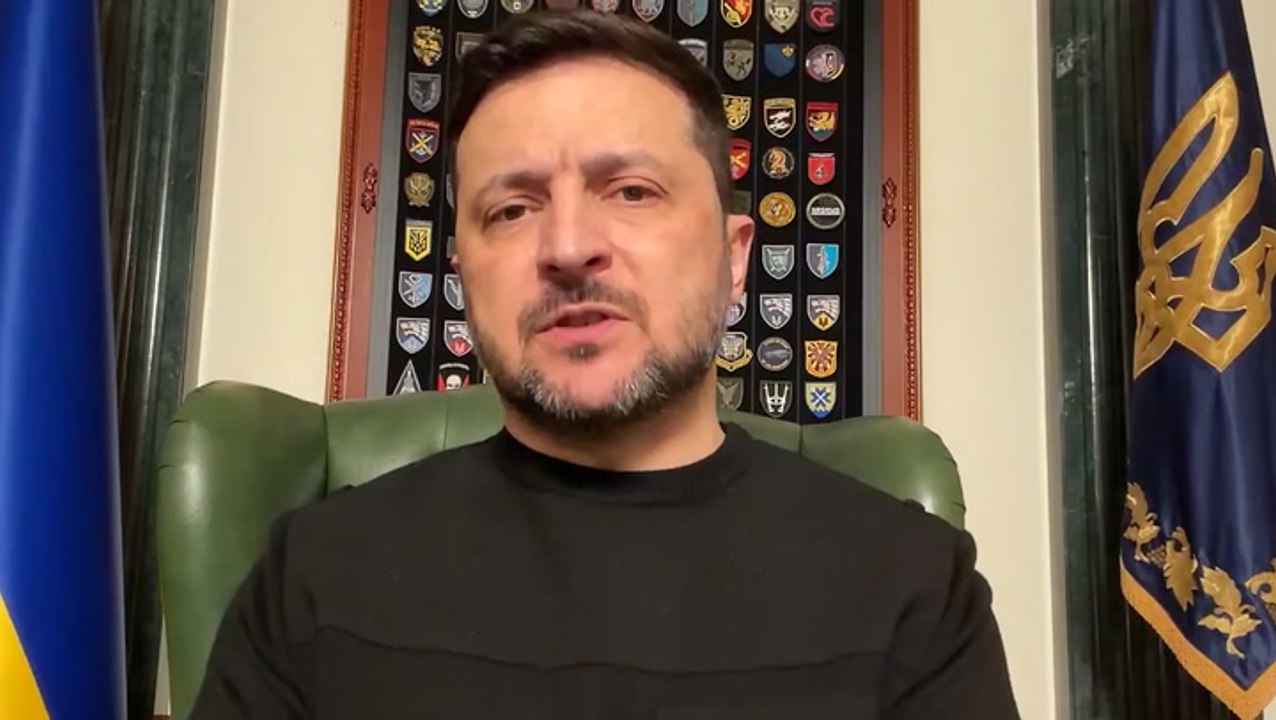 Zelensky slams Olympics officials after Ukrainian disqualified over war memorial helmet