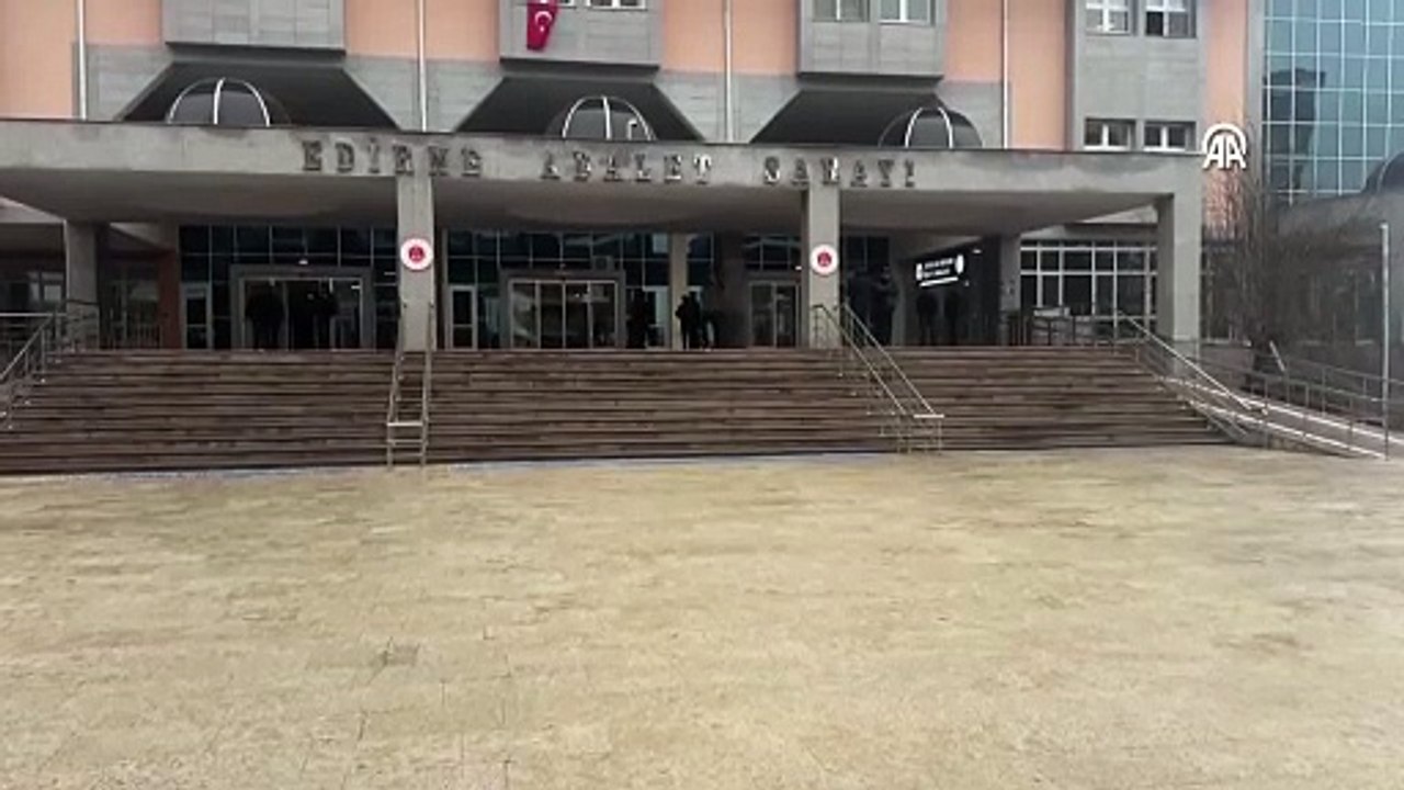 Casperlar'ın yöneticisini diplomatik plakayla kaçırmışlar