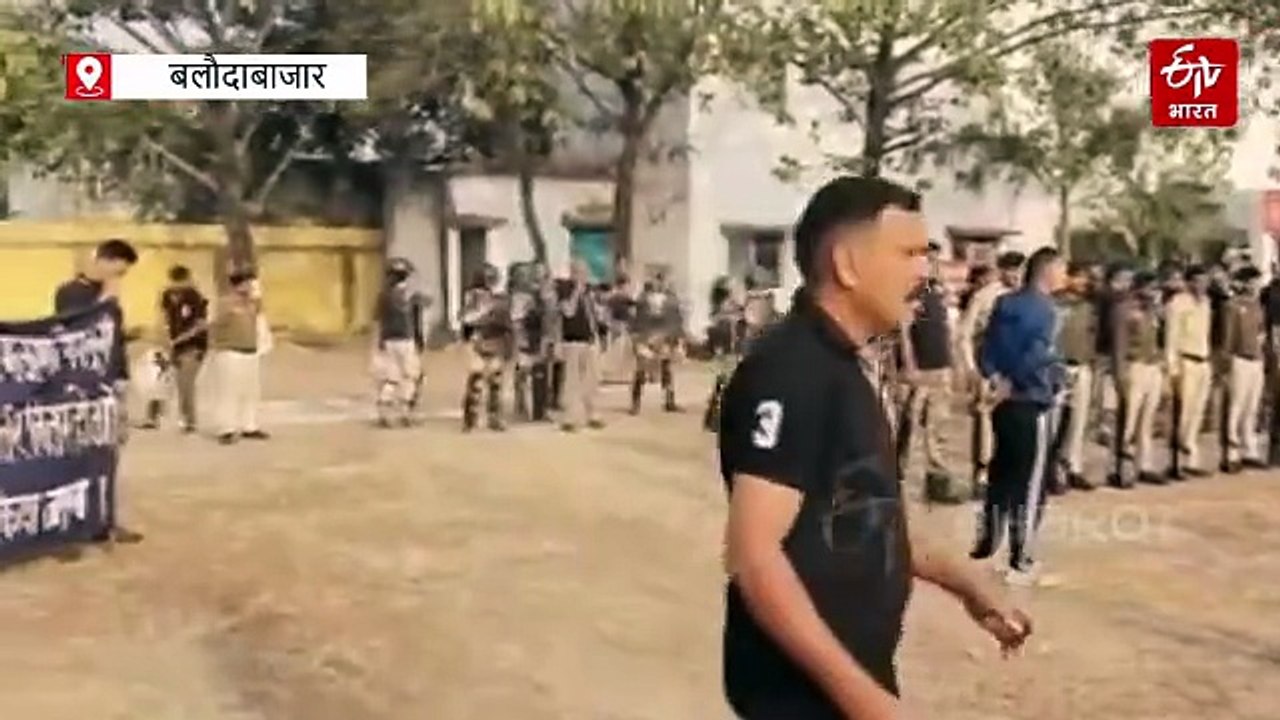 मुश्किल में सख्ती से निपटेगी SWAT, बलौदाबाजार पुलिस लाइन में हुई विशेष ट्रेनिंग