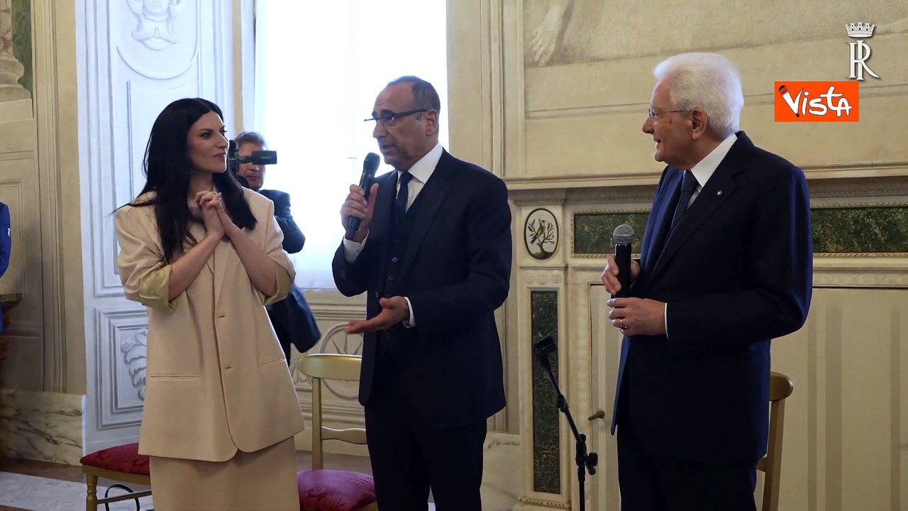 Sanremo, gli artisti cantano Azzurro al Quirinale: "La sapevo, ma mi hanno insegnato a non cantare"