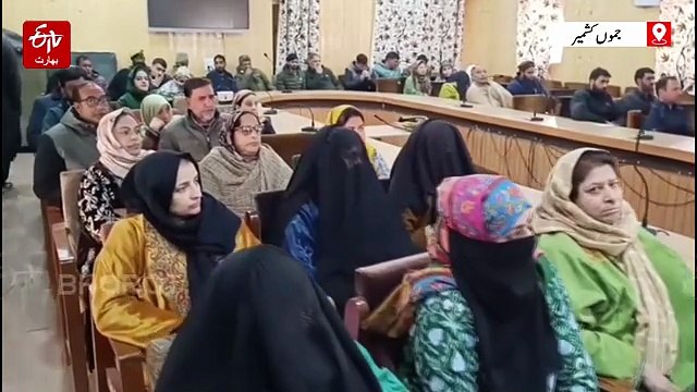 ترال میں معمر افراد کے حقوق کے بارے میں جانکاری کیمپب کا اہتمام