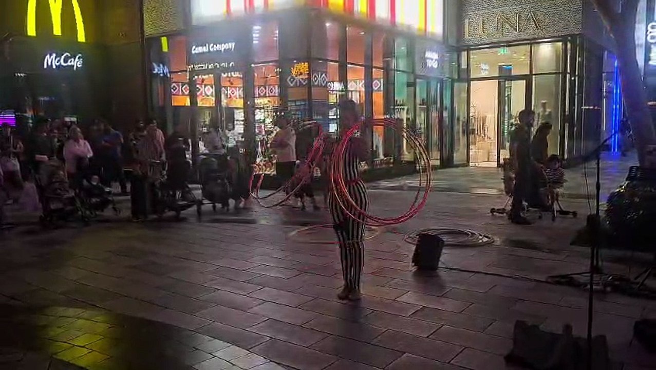 Hula Hoop performer in Dubai