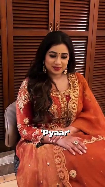Shreya Ghoshal is playing Antakshri