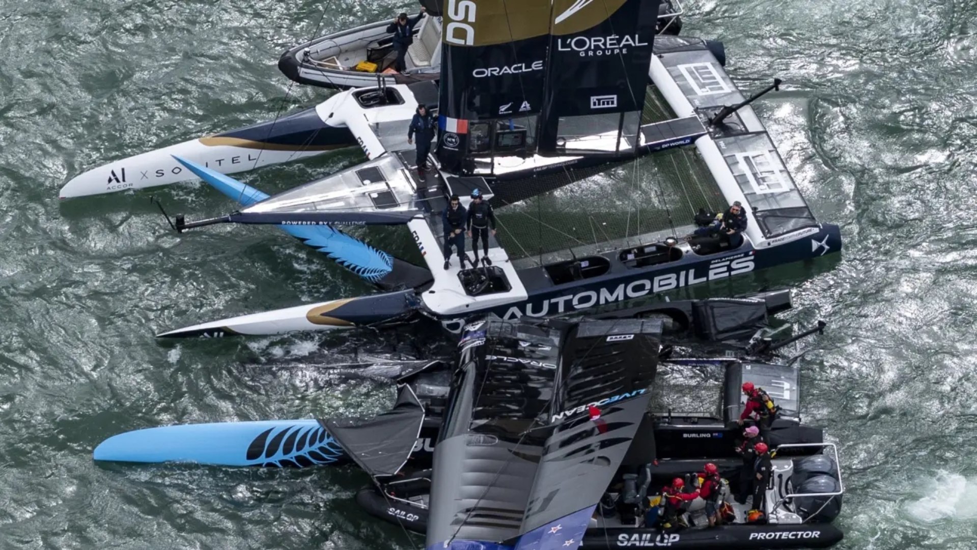 Grave colisión entre Francia y Nueva Zelanda con dos heridos