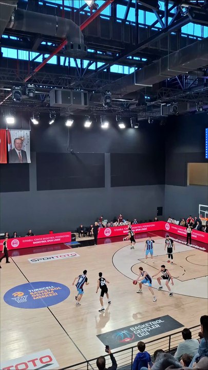İlk Yarı Sonucu - Trabzonspor 37-40 Beşiktaş - Basketbol Gençler Ligi Erkekler 8. Hafta