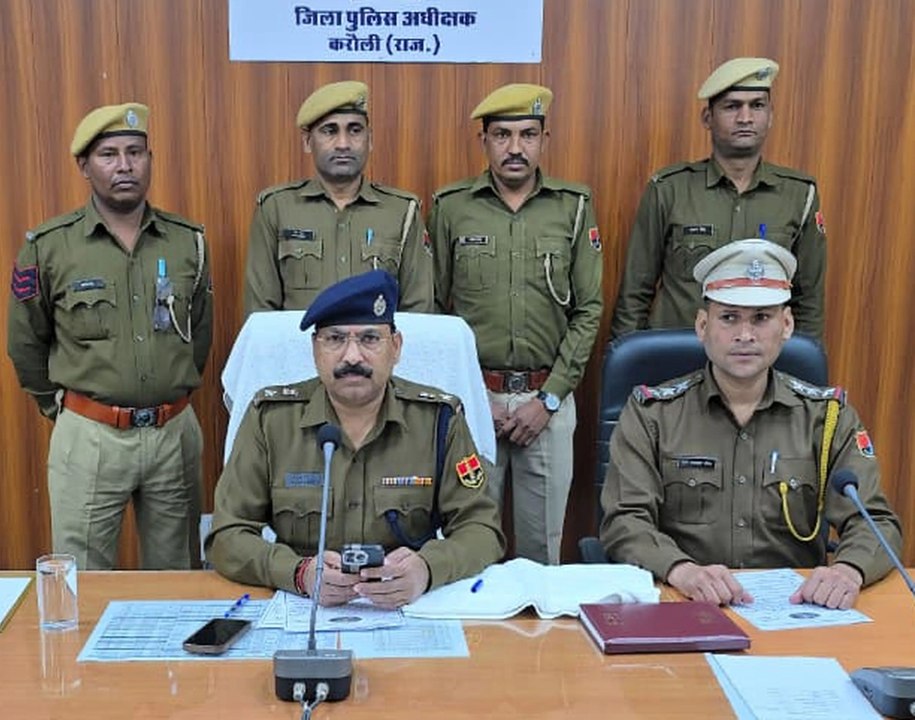 सरसों की फसल के बीच पुलिस ने पकड़ी अफीम की अवैध खेती, जब्त हरे पौधों की अन्तरराष्ट्रीय बाजार में कीमत दो करोड़ रुपए