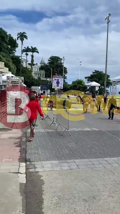 Portal de revista da PM é desativado no Circuito Barra-Ondina e gera apreensão entre foliões; assista