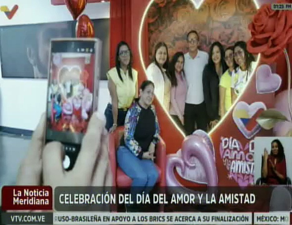 Celebramos el Día del Amor y la Amistad con el corazón en Venezolana de Televisión
