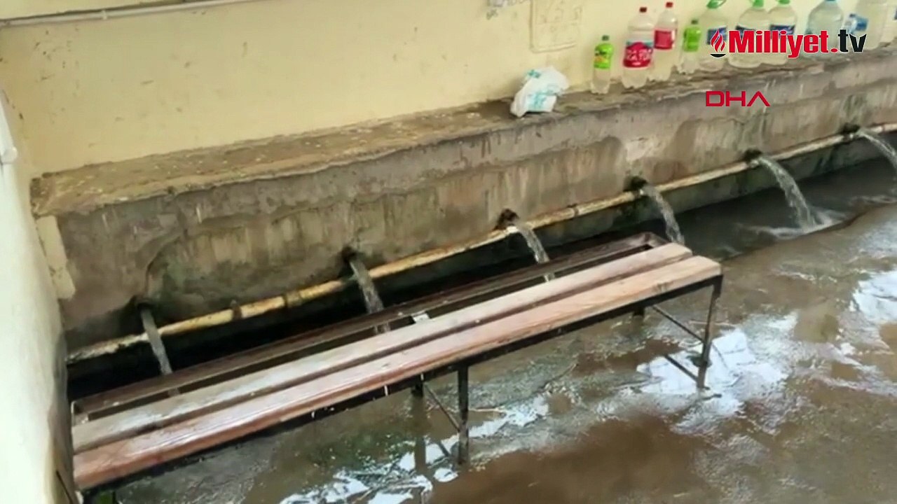 4. Murat'ın yaptırdığı caminin altındaki kaynak yıllar sonra akmaya başladı! 'Böyle bir su görmedik'