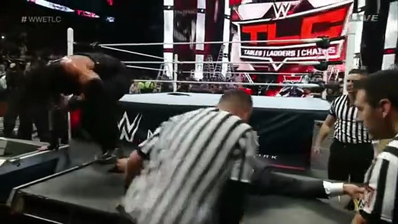 Roman Reigns Destroys Triple H | TLC : Tables, Ladders & Chairs 2015