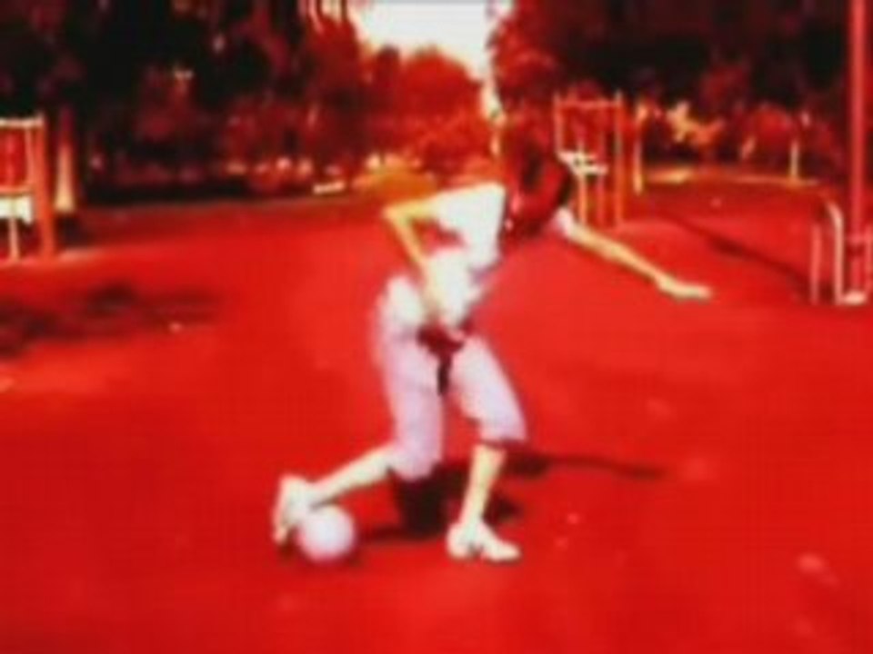 Lachvandedag.nl - Voetbalmeid