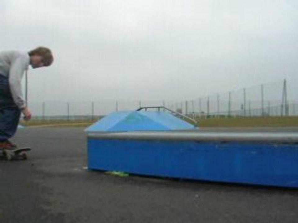 Curly 50  50
