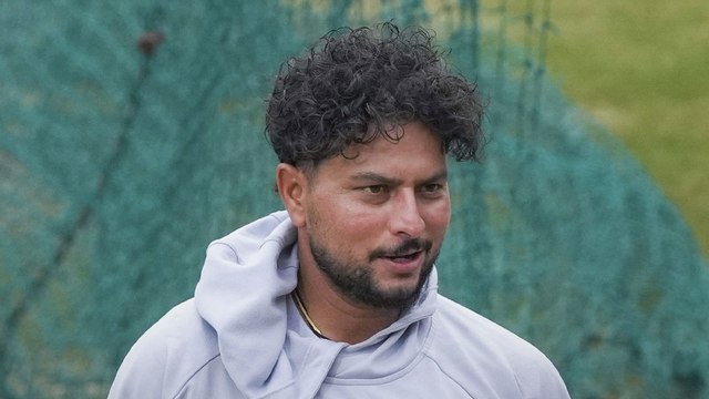 Pakistan के खिलाफ मैदान पर उतर सकते हैं Kuldeep Yadav!