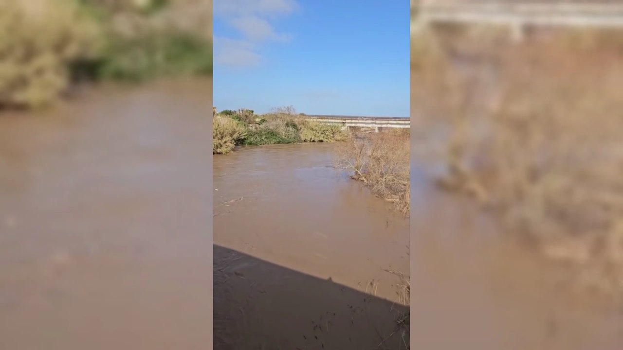 Paura a Porto Torres per la piena del Rio Mannu, evacuata una famiglia, danni al cantiere del Ponte Romano