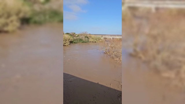 Paura a Porto Torres per la piena del Rio Mannu, evacuata una famiglia, danni al cantiere del Ponte Romano