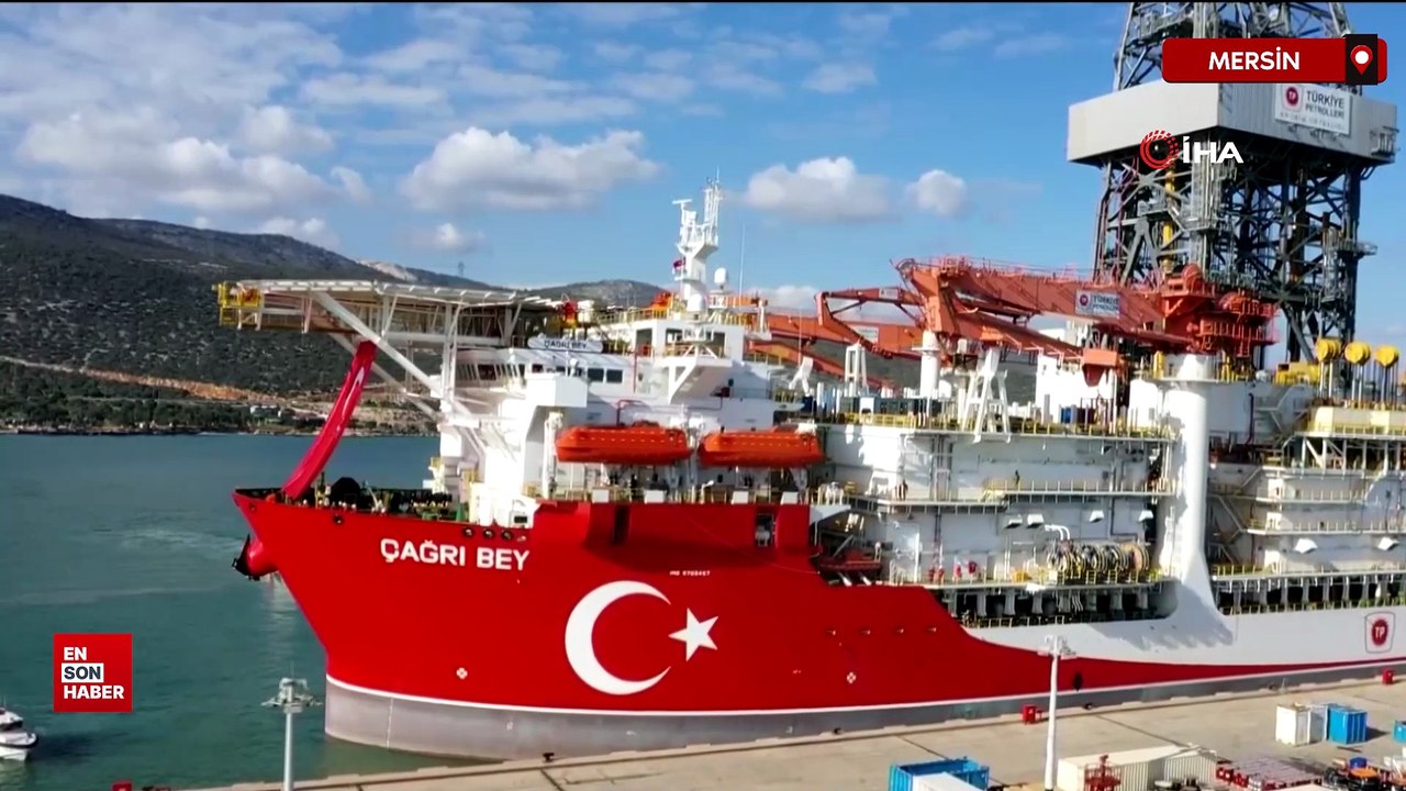 Çağrı Bey sondaj gemisi Somali’ye uğurlandı