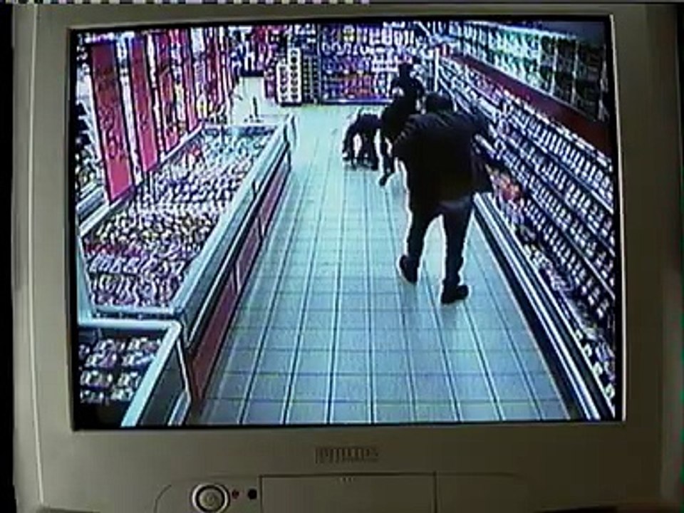 Tv commercial for Sampo Mini Visa Card starring RIchard Kiel