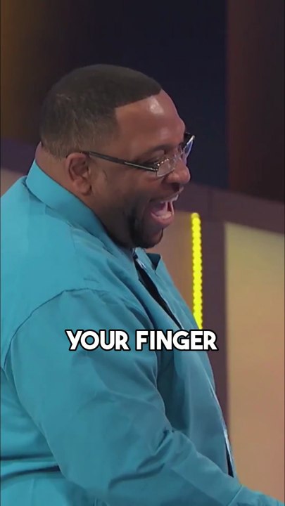 This “Finger” Answer Gets Steve Harvey Cringing on Family Feud