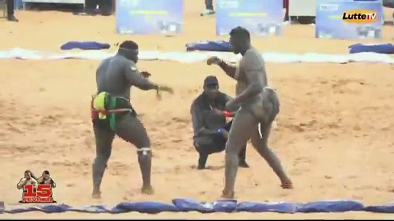 Franc domine Tapha Tine