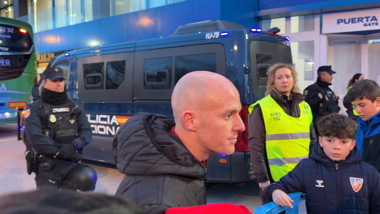 El detalle de Isi Palazón con los aficionados desplazados a Butarque