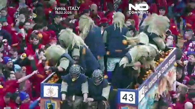 Ivrea, arance volanti e strade in rivolta per il Carnevale di tre giorni