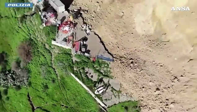 Niscemi, recuperata la croce caduta nella frana