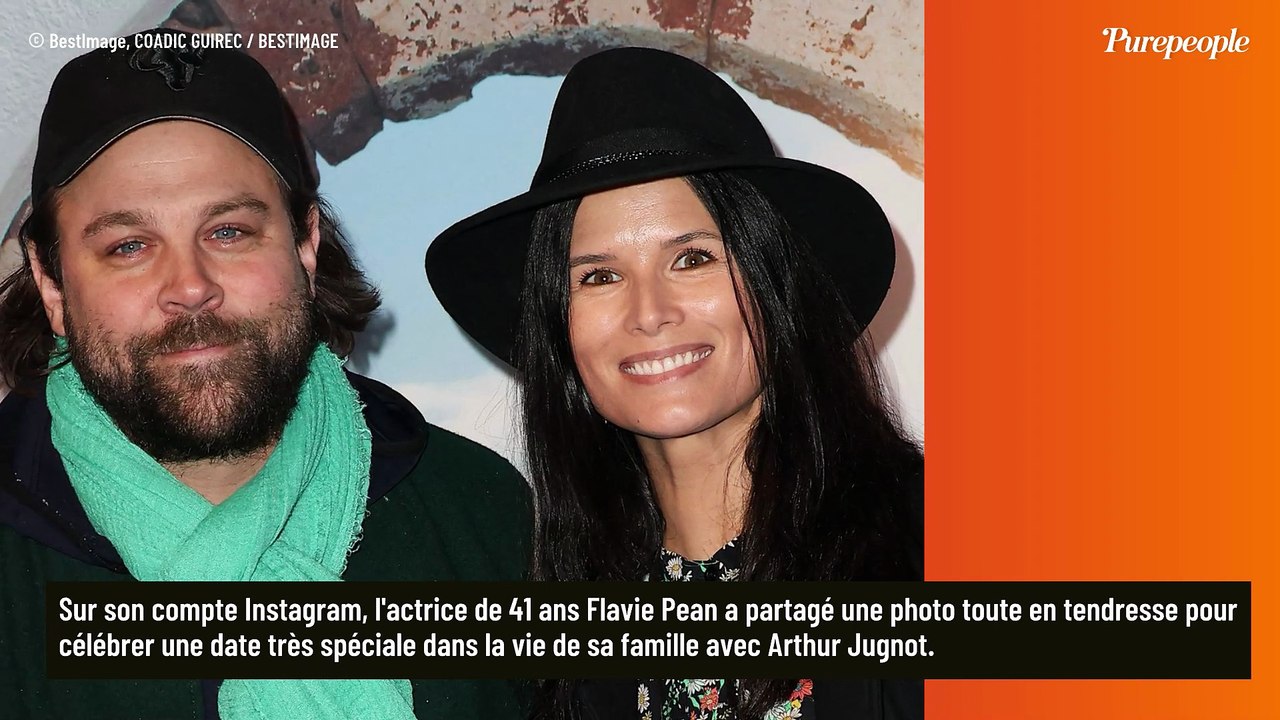 Gérard Jugnot : Son fils Arthur et sa femme (elle aussi comédienne) à nouveau parents depuis 6 mois, photos de leur bébé pour cet anniversaire