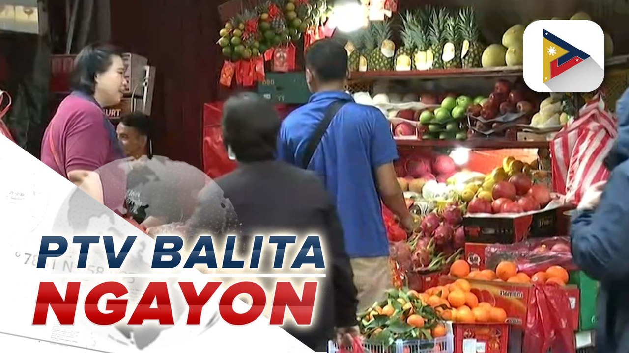 Mga bilog na prutas at lucky charm, mabibili sa pagdiriwang ng Chinese New Year sa Binondo, Manila