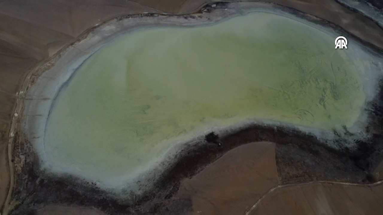 Konya'daki Küçük Göl 4 yıl aradan sonra su tutmaya başladı