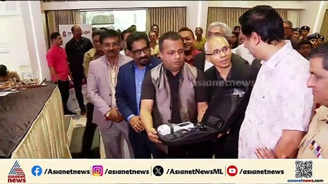 ലഹരിയുടെ ഉപയോഗം കണ്ടെത്താൻ അനലൈസർ; കോഴിക്കോട് സിറ്റി പൊലീസിന് നൽകിയത് വാക്കറൂ ഫൗണ്ടേഷൻ