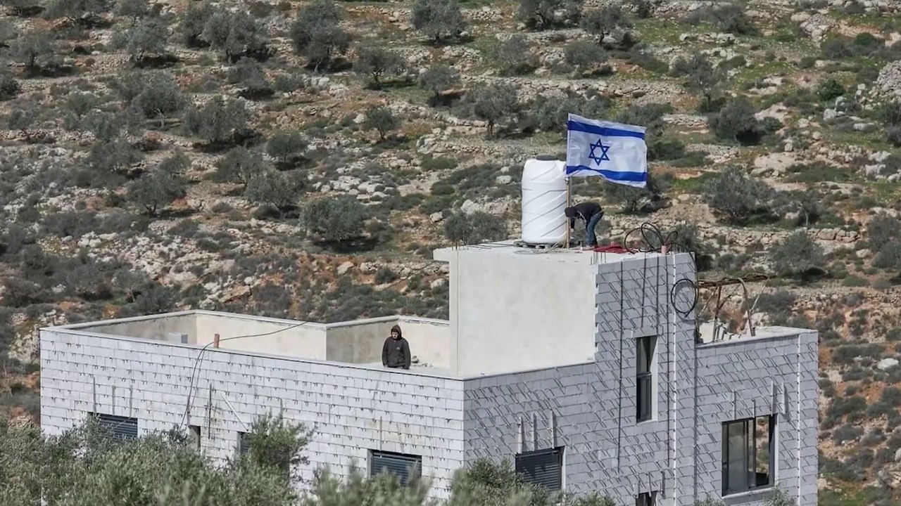 مخاوف فلسطينية من تزايد هجمات المستوطنين في الضفة الغربية بعد "ملكية الأراضي"
