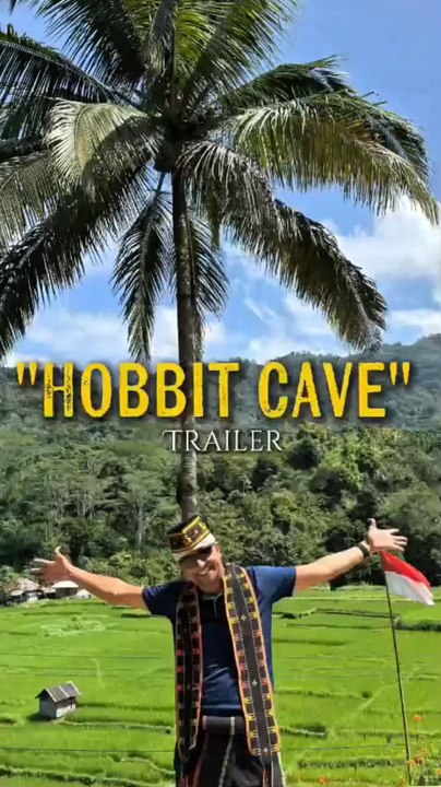 In this video, I explore a real-life Hobbit-style cave house that feels straight out of a fantasy movie. From the earthy interiors to the cozy underground design, this unique stay is one of the most unusual travel experiences I’ve had.
