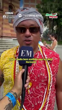 Entenda o ritual do Baianas Ozadas de lavar as escadarias da Igreja São José