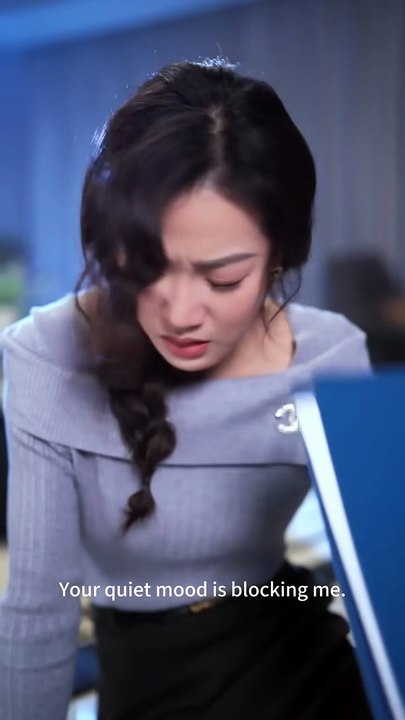 Married 3 years, he ignored her. She signed divorce when his first love returned; he chased