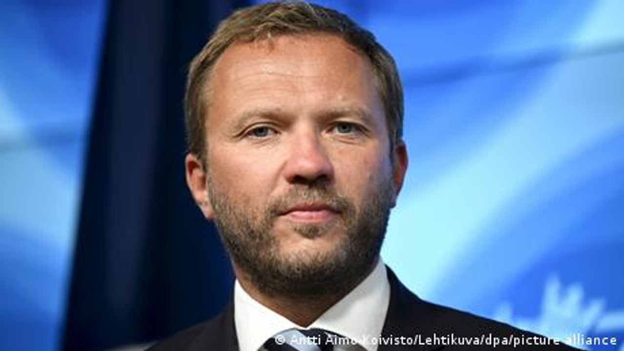 Estonian FM Tsahkna: Estonia is 'prepared' if Russia attacks