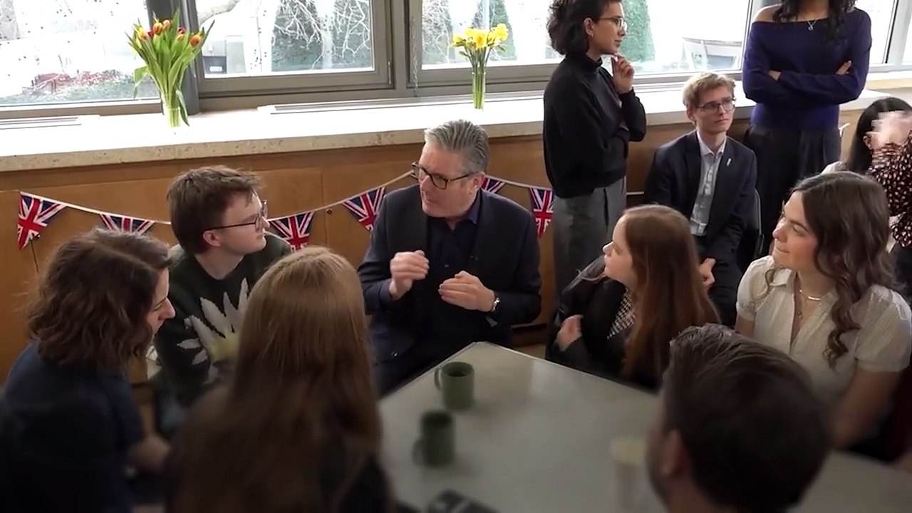 Starmer pledges to act in ‘months not years’ to protect children on social media