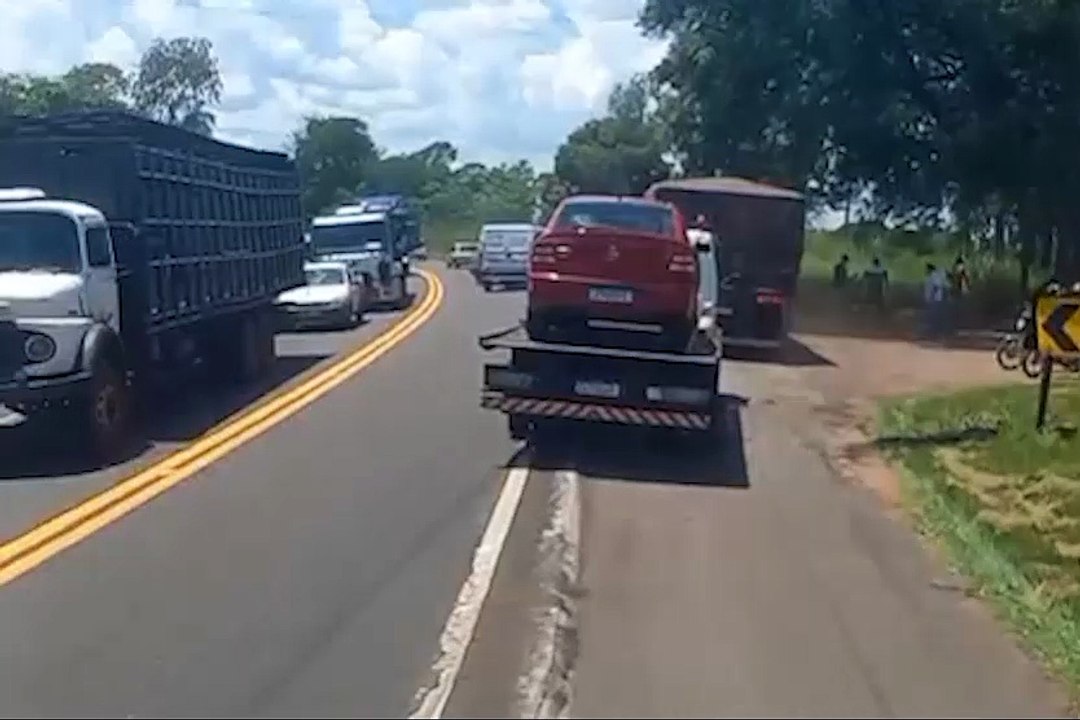 Umuarama: Segundo acidente é registrado na PR-323, perto do trevo de Lovat