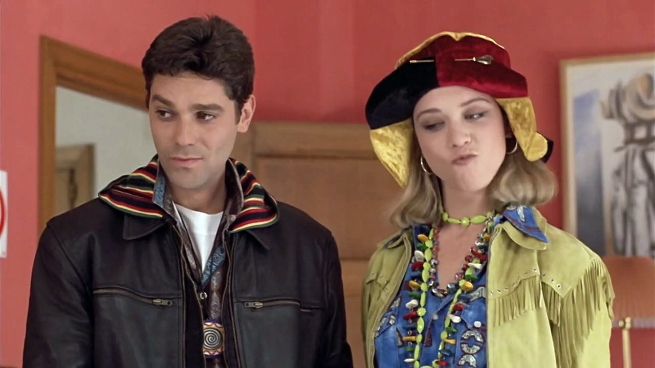 Por Fin Solos! - Alfredo Landa, Amparo Larrañaga, María José Alfonso, Juanjo Artero - (Antonio del Real 1994) (Spanish) WEBRip 1080p. x264-AC3.