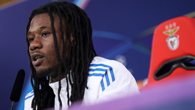 Camavinga: He pasado muchas veces por el sofá gris, con Xabi y Arbeloa