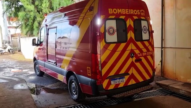 Mulher fica ferida ao se envolver em acidente de trânsito no Bairro Santo Onofre