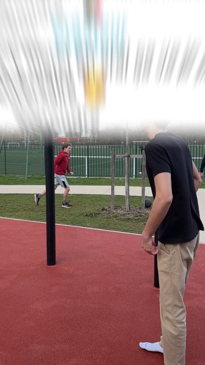 Défi de rvgsr, je devais faire 1 muscle up et 5 tractions 💪🏻👊 #streetworkout #calisthenics #nogym