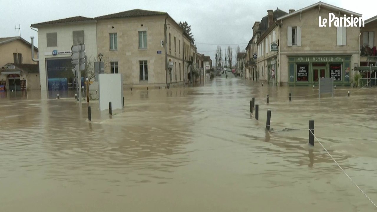 Crues : des rues inondées à Cadillac, la Garonne toujours en alerte rouge
