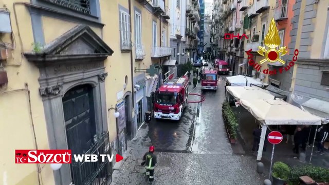 İtalya'da yangın: Tarihi tiyatro hasar gördü